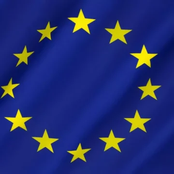 UE La UE obre una investigació contra Google per pràctiques discriminatòries contra editors de mitjans de comunicació