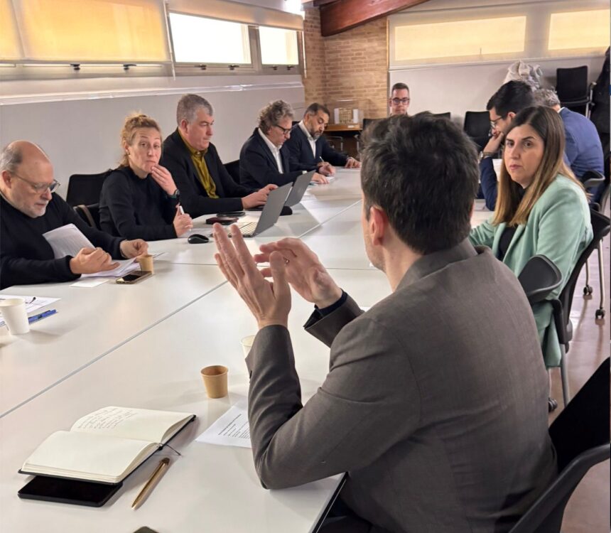 366 mitjans de proximitat coordinen una agenda comuna per reforçar-ne el reconeixement institucional